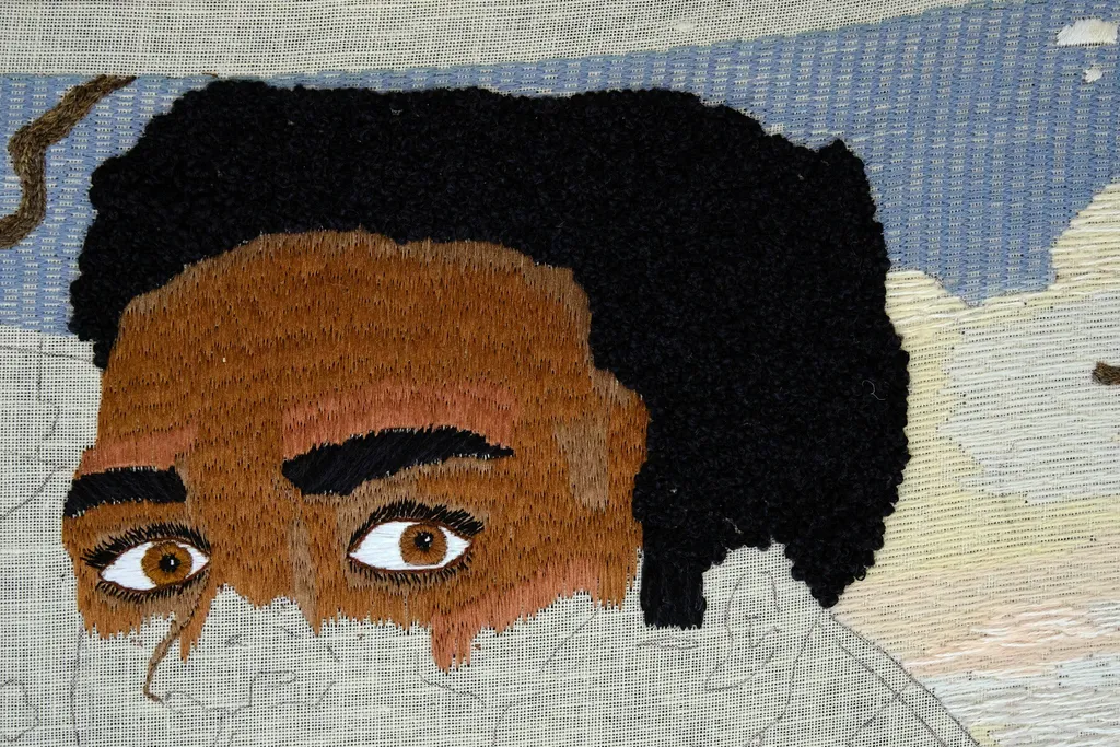 Melody has been using an extraordinary silk shading technique to craft the face of Aberdeen, the man featured in the Virginia panel