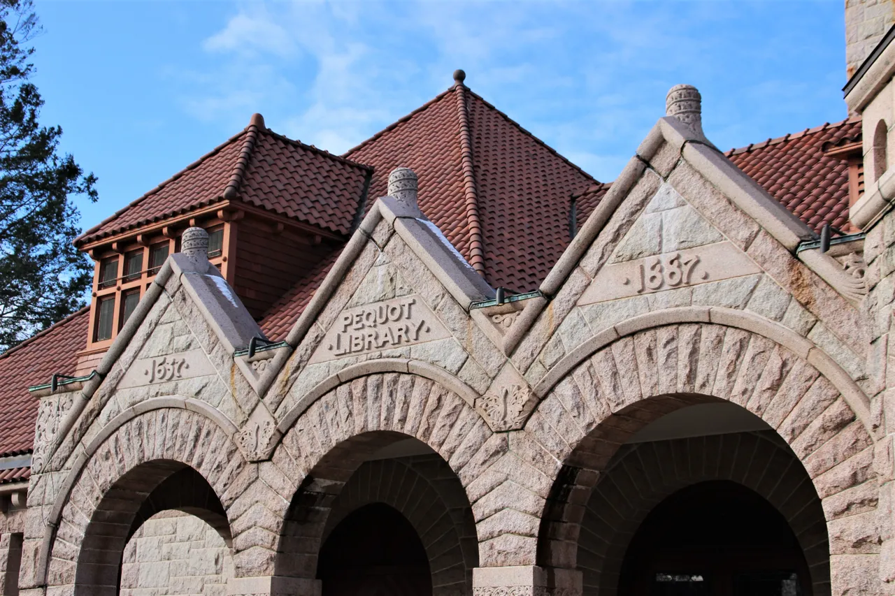 Pequot Library